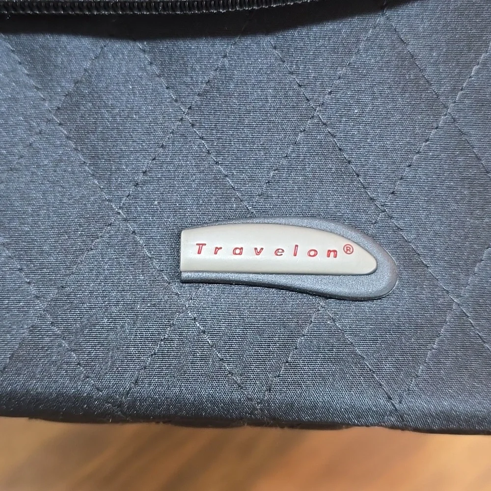 Travelon Quilted Black Jewelry Bag